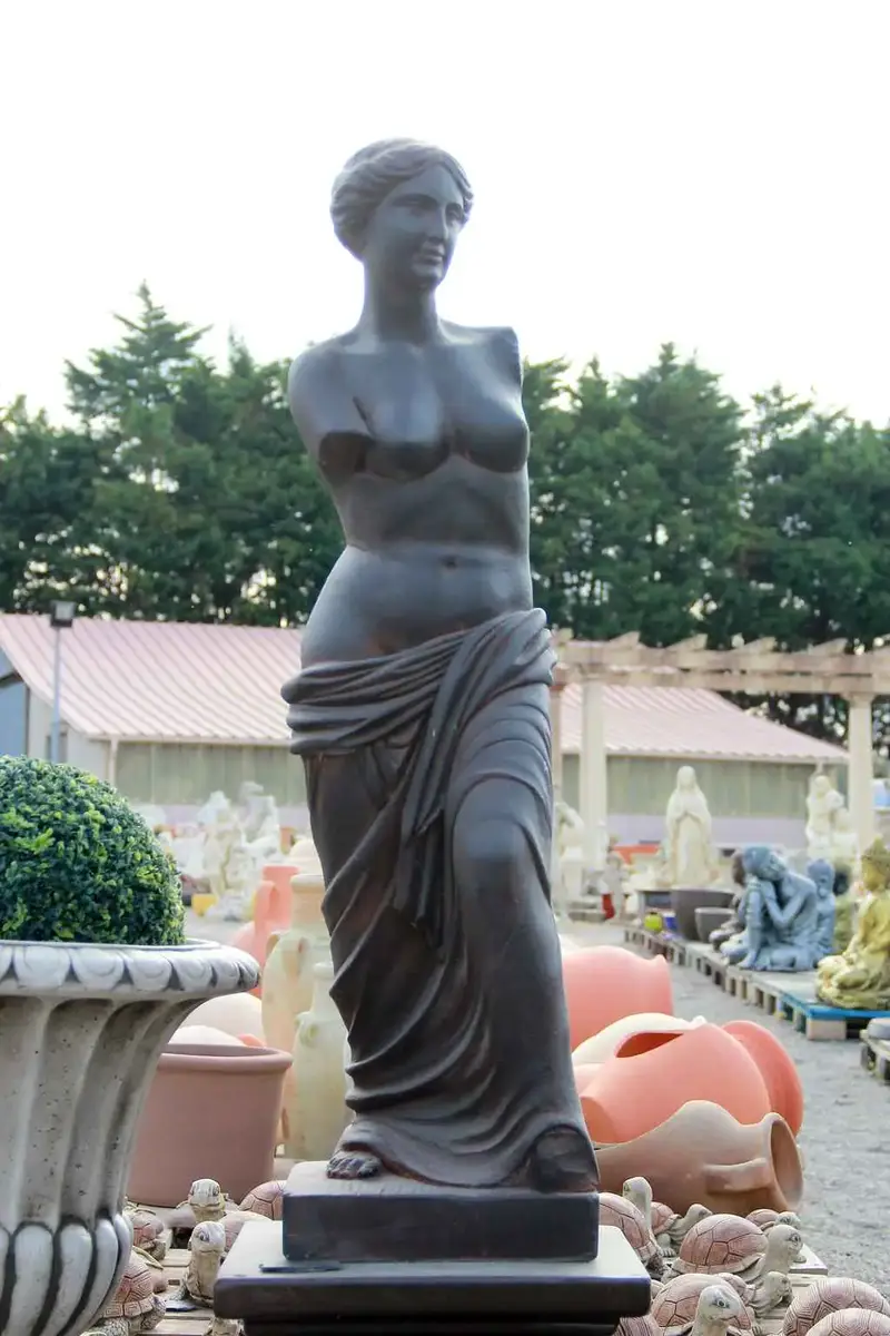 Statue déesse vénus