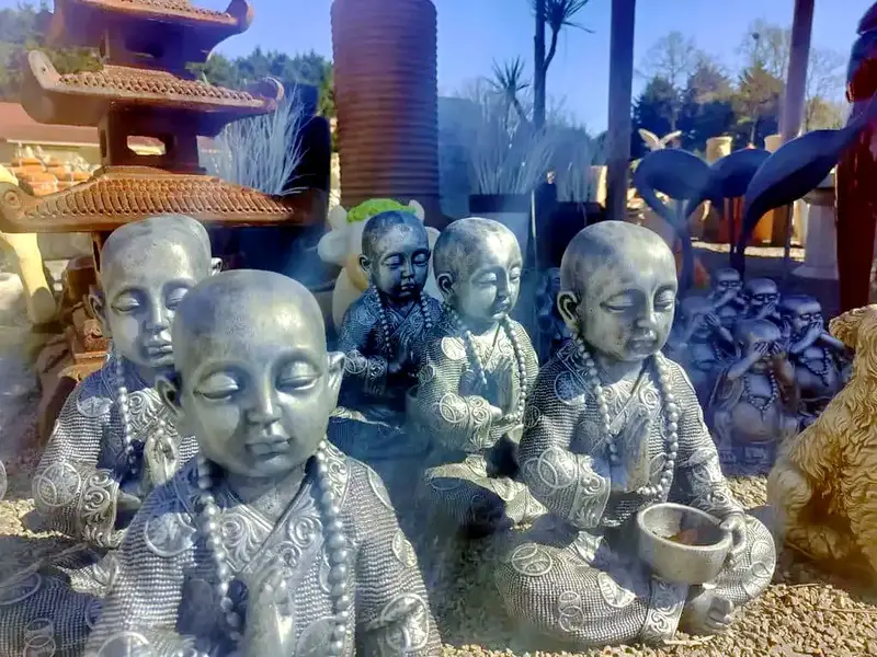 Statues zen